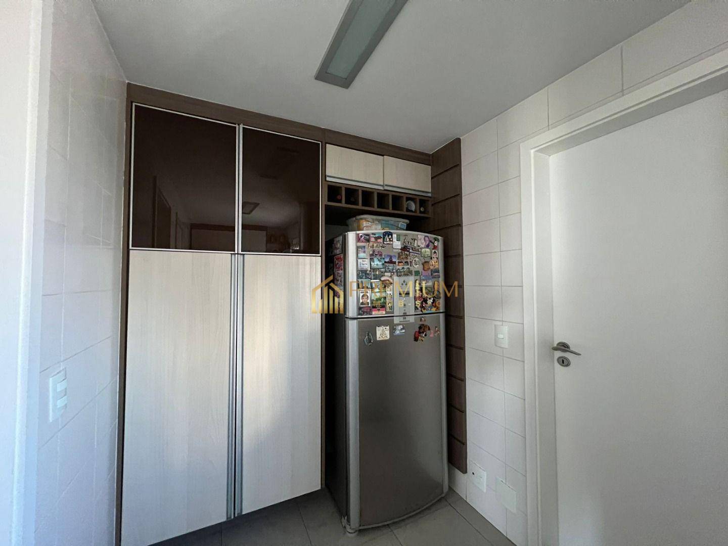 Apartamento à venda com 3 quartos, 90m² - Foto 8