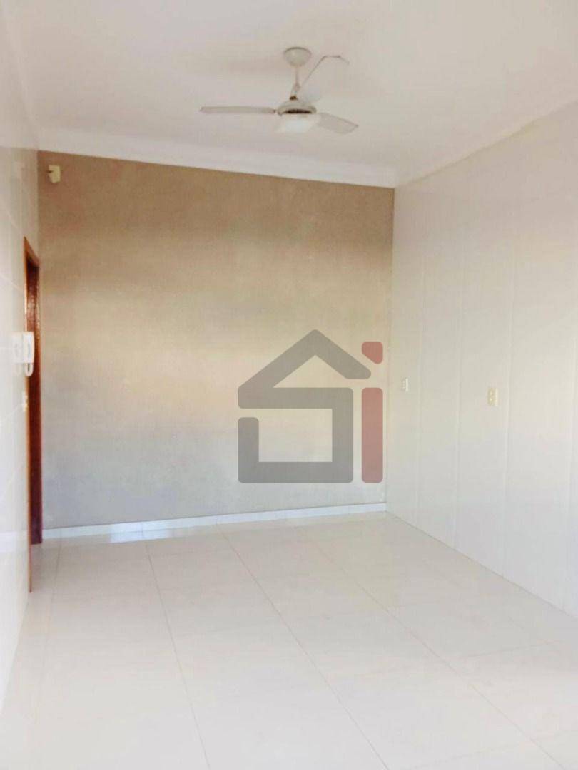 Casa, 3 quartos, 245 m² - Foto 4