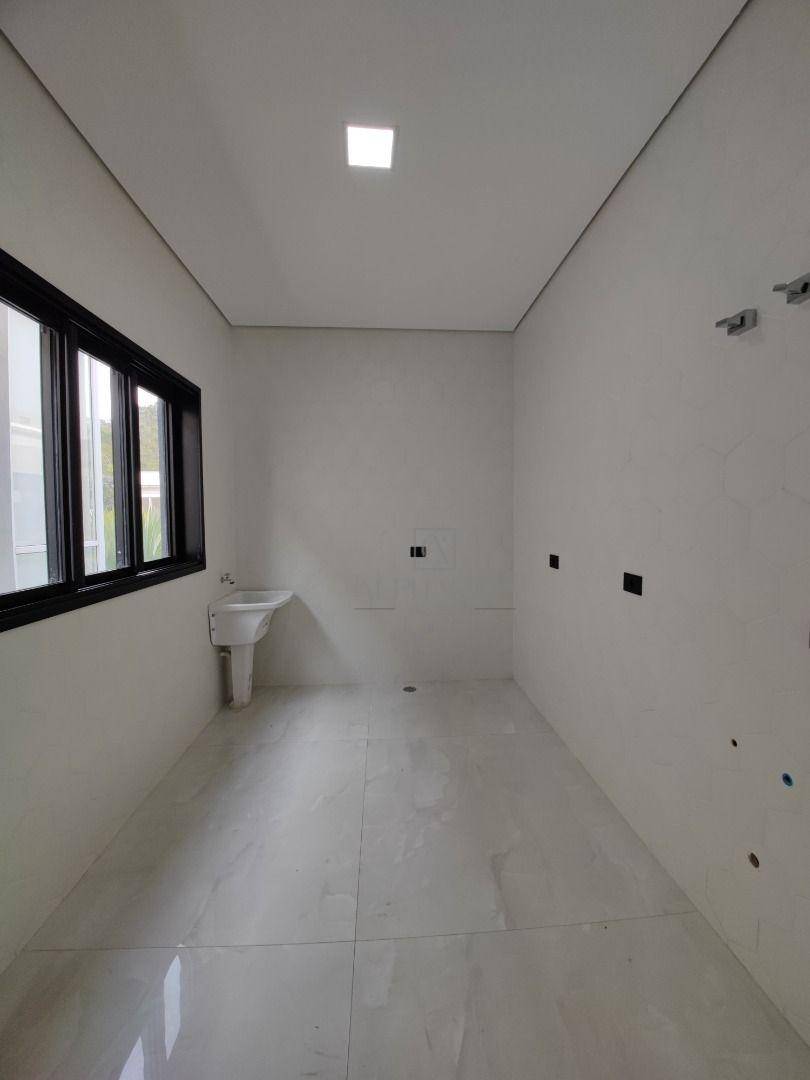 Casa de Condomínio à venda com 4 quartos, 555m² - Foto 12