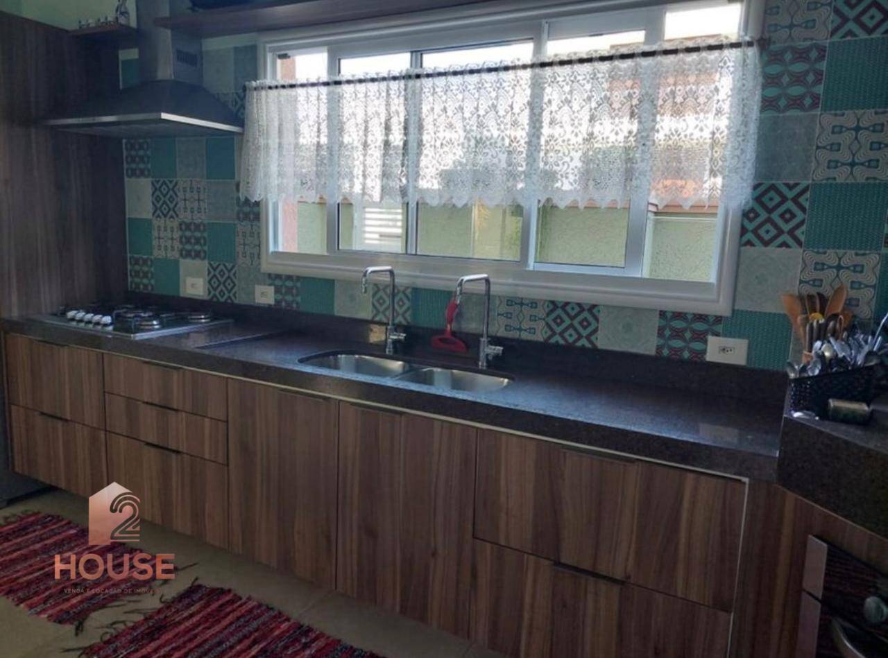Casa de Condomínio para alugar com 2 quartos, 300m² - Foto 20