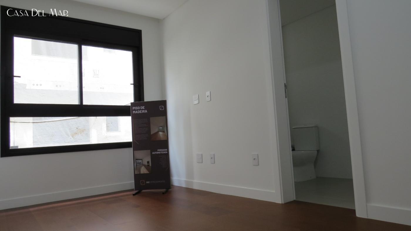 Apartamento à venda com 4 quartos, 210m² - Foto 14