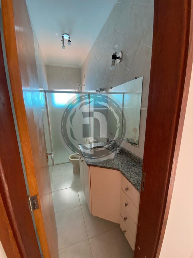 Casa de Condomínio para alugar com 3 quartos, 309m² - Foto 11