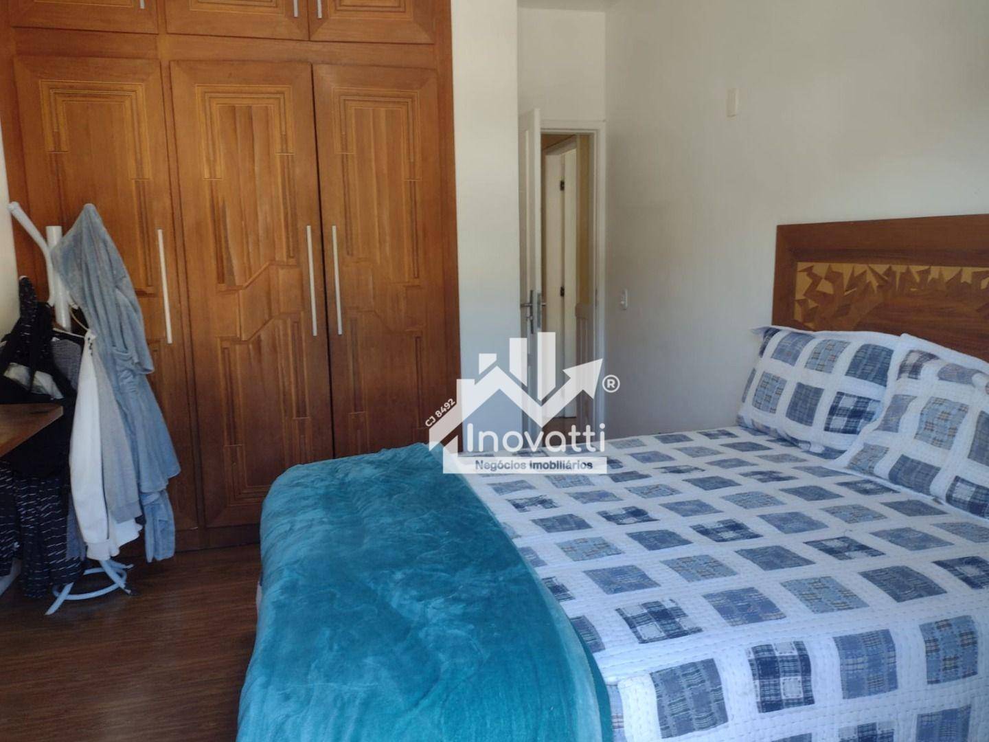 Casa à venda com 3 quartos, 350m² - Foto 47