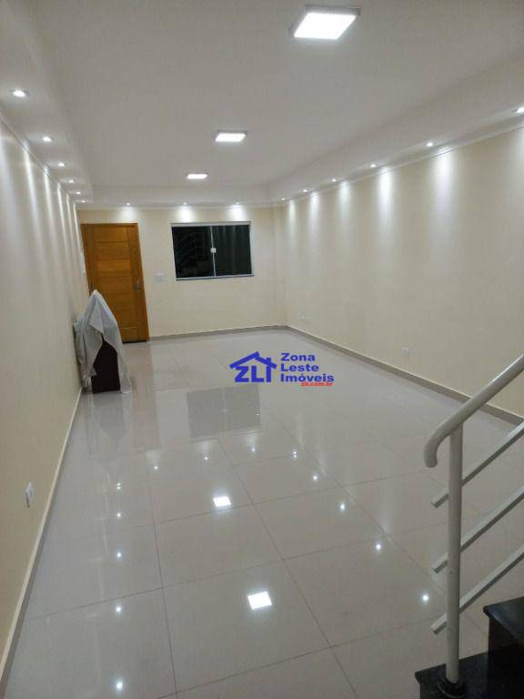 Sobrado à venda com 3 quartos, 150m² - Foto 1