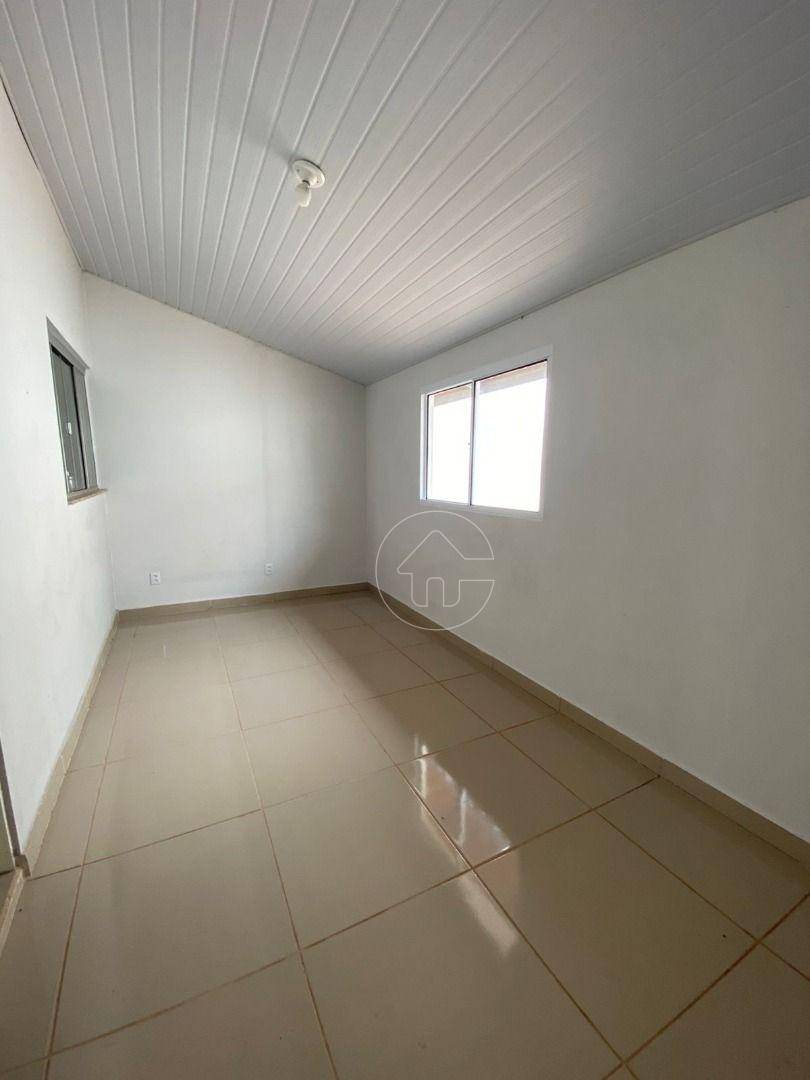 Casa para alugar com 2 quartos, 80m² - Foto 2