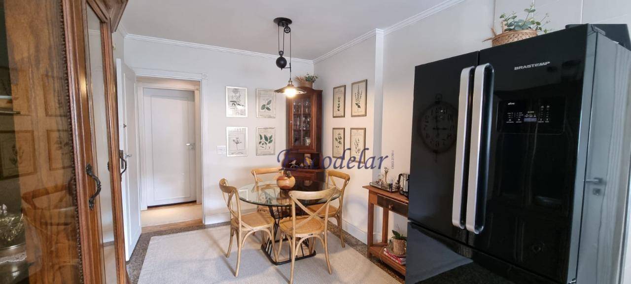 Apartamento à venda com 4 quartos, 225m² - Foto 5