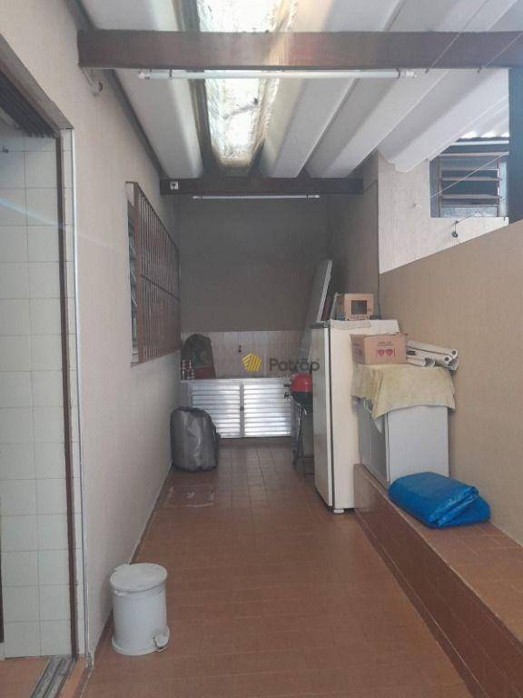 Sobrado à venda e aluguel com 4 quartos, 254m² - Foto 3