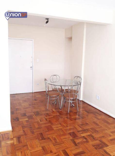 Apartamento à venda com 2 quartos, 70m² - Foto 1