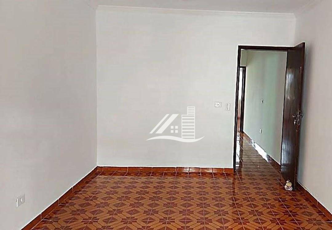 Sobrado à venda com 2 quartos, 210m² - Foto 4