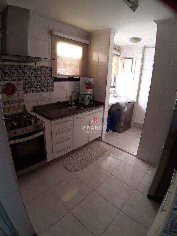 Apartamento à venda com 3 quartos, 82m² - Foto 11