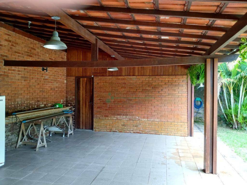 Casa à venda com 5 quartos, 200m² - Foto 34