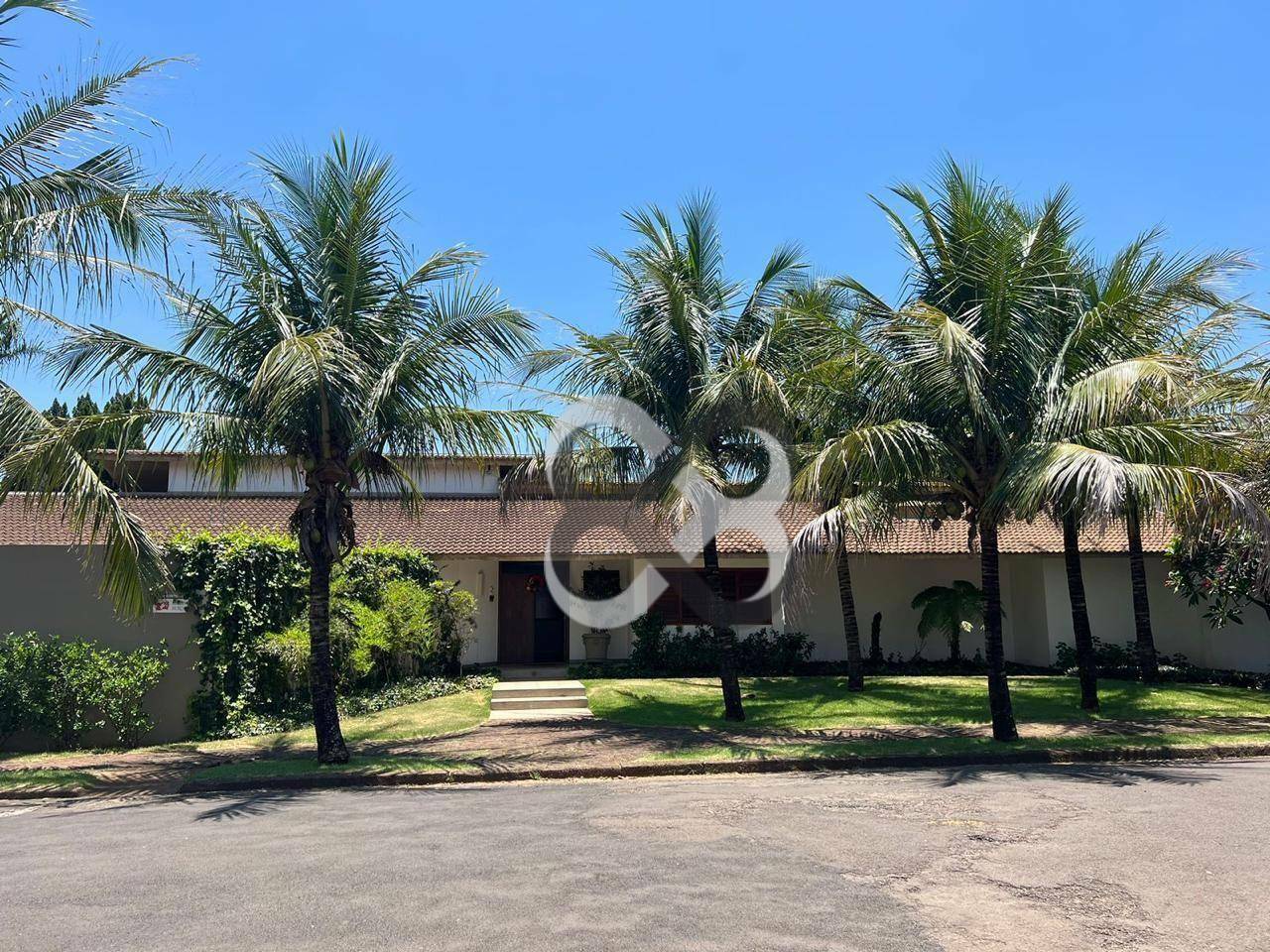 Casa para alugar com 6 quartos, 600m² - Foto 26