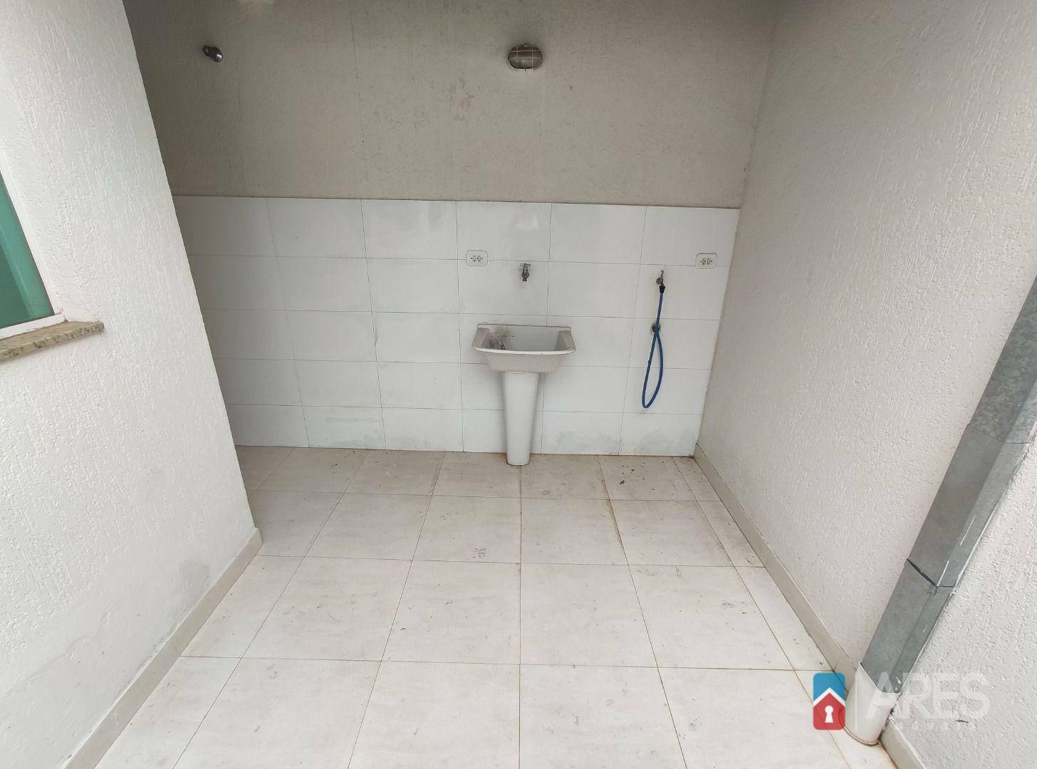 Casa à venda com 2 quartos, 99m² - Foto 8