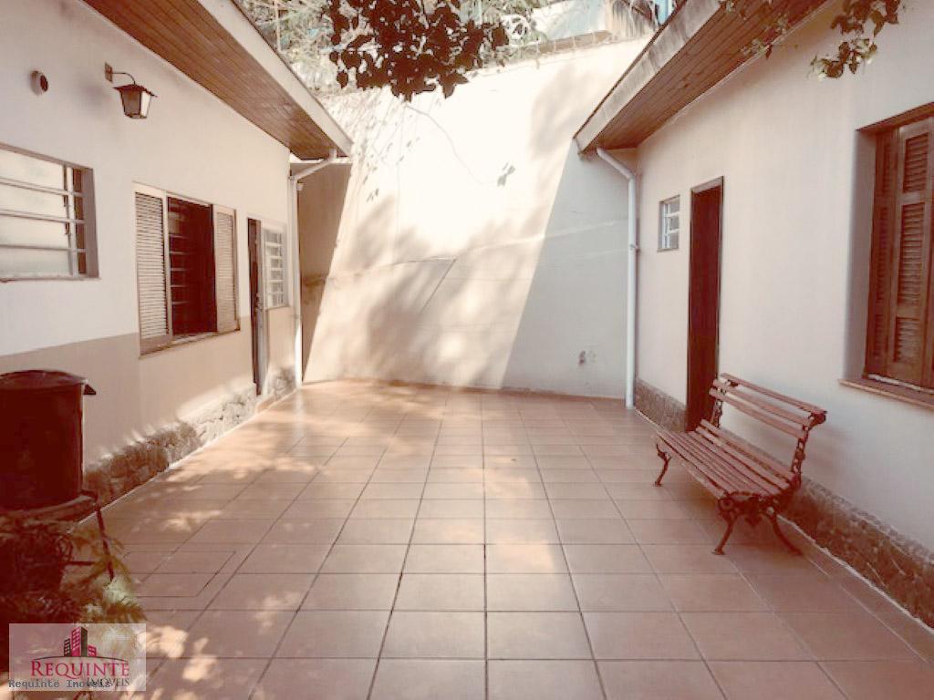 Casa para alugar com 3 quartos, 261m² - Foto 10