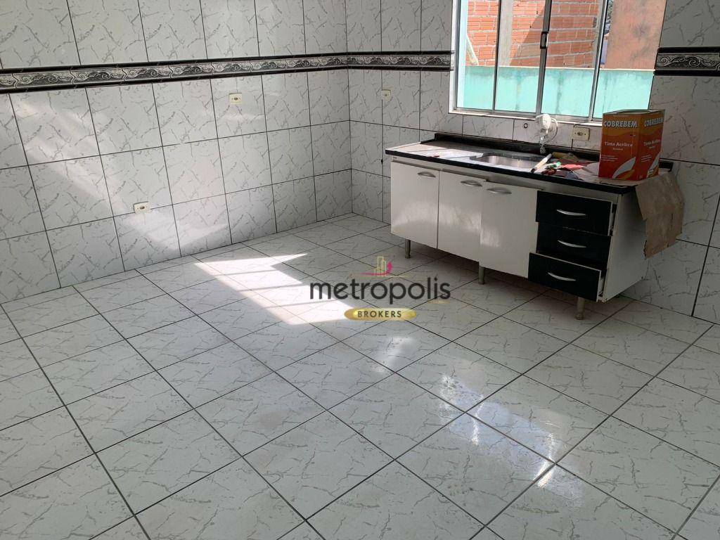 Sobrado à venda com 3 quartos, 200m² - Foto 4