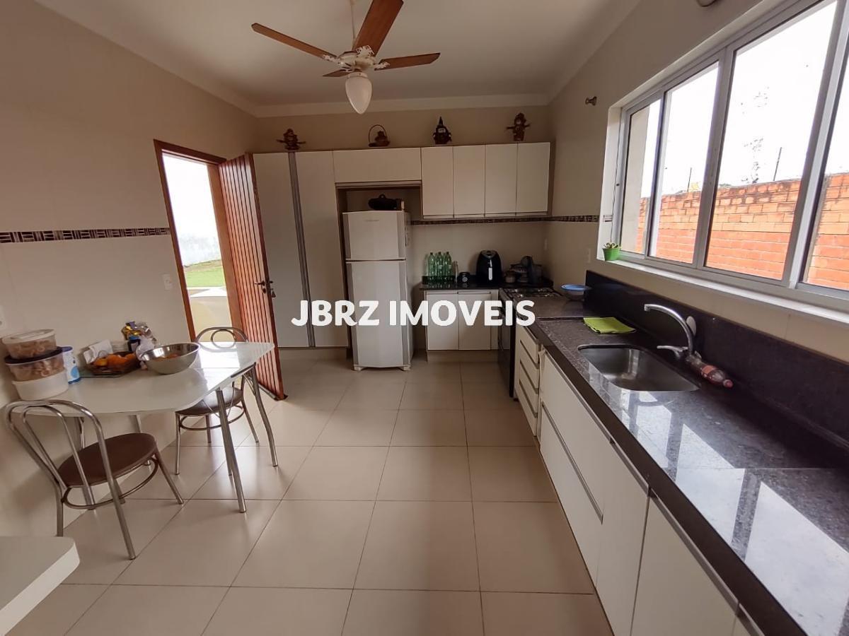 Fazenda à venda com 3 quartos, 400m² - Foto 36