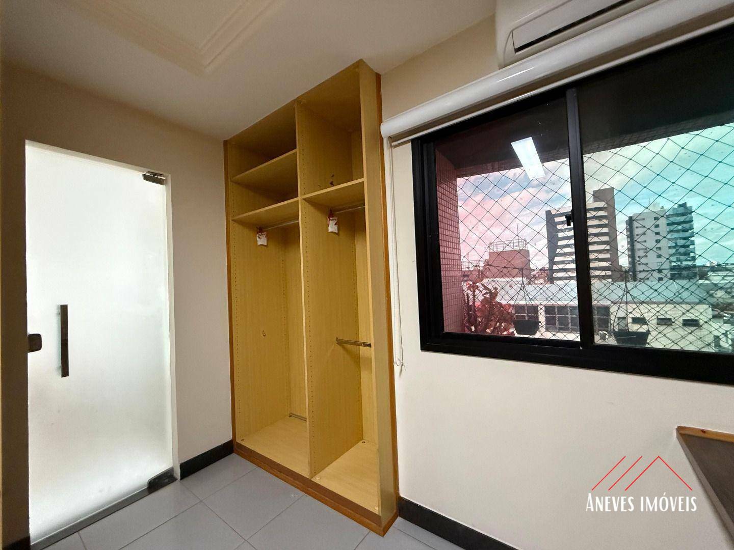 Apartamento à venda com 3 quartos, 221m² - Foto 28