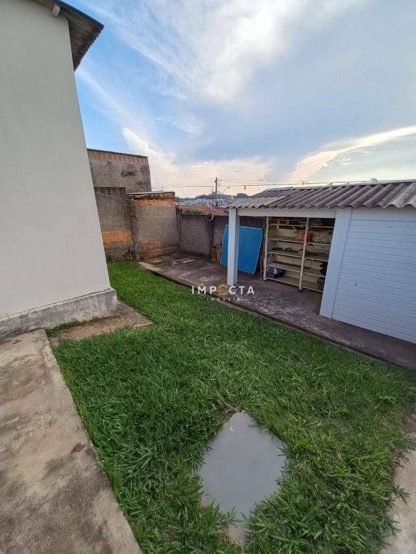 Casa à venda com 3 quartos, 84m² - Foto 12