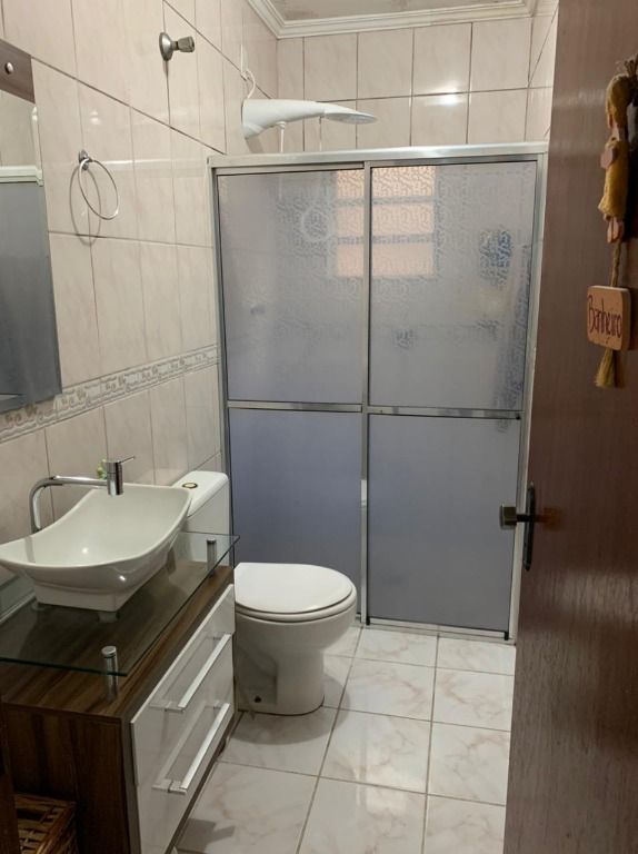 Casa à venda com 6 quartos, 250m² - Foto 14