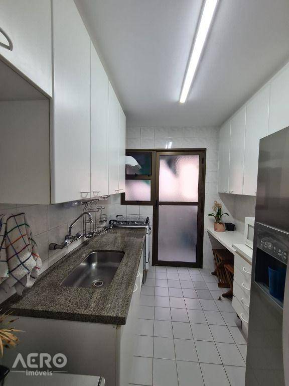 Apartamento à venda e aluguel com 2 quartos, 70m² - Foto 18