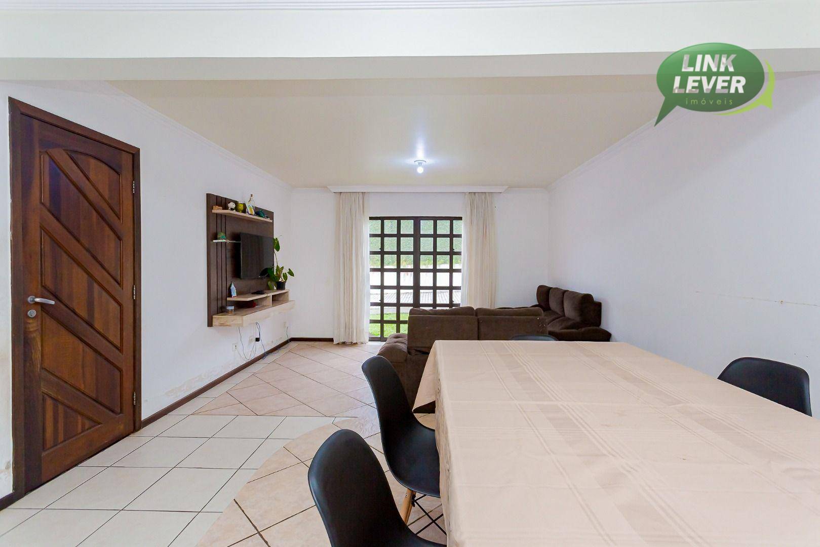 Sobrado à venda com 3 quartos, 201m² - Foto 2