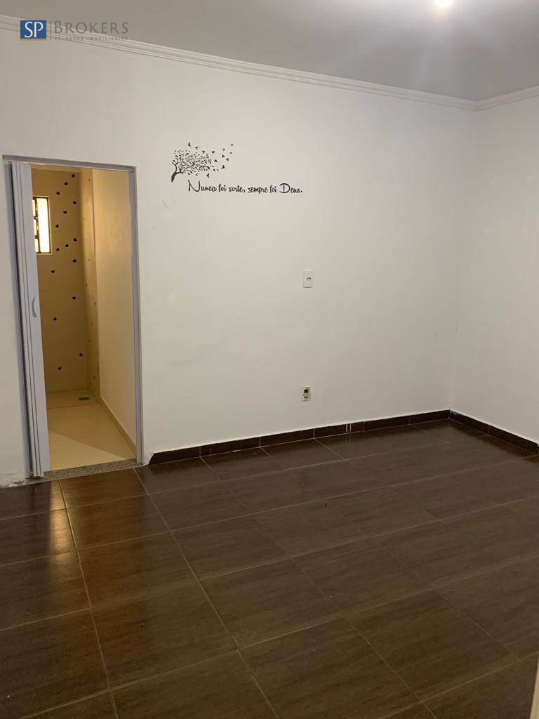 Casa à venda com 4 quartos, 190m² - Foto 15