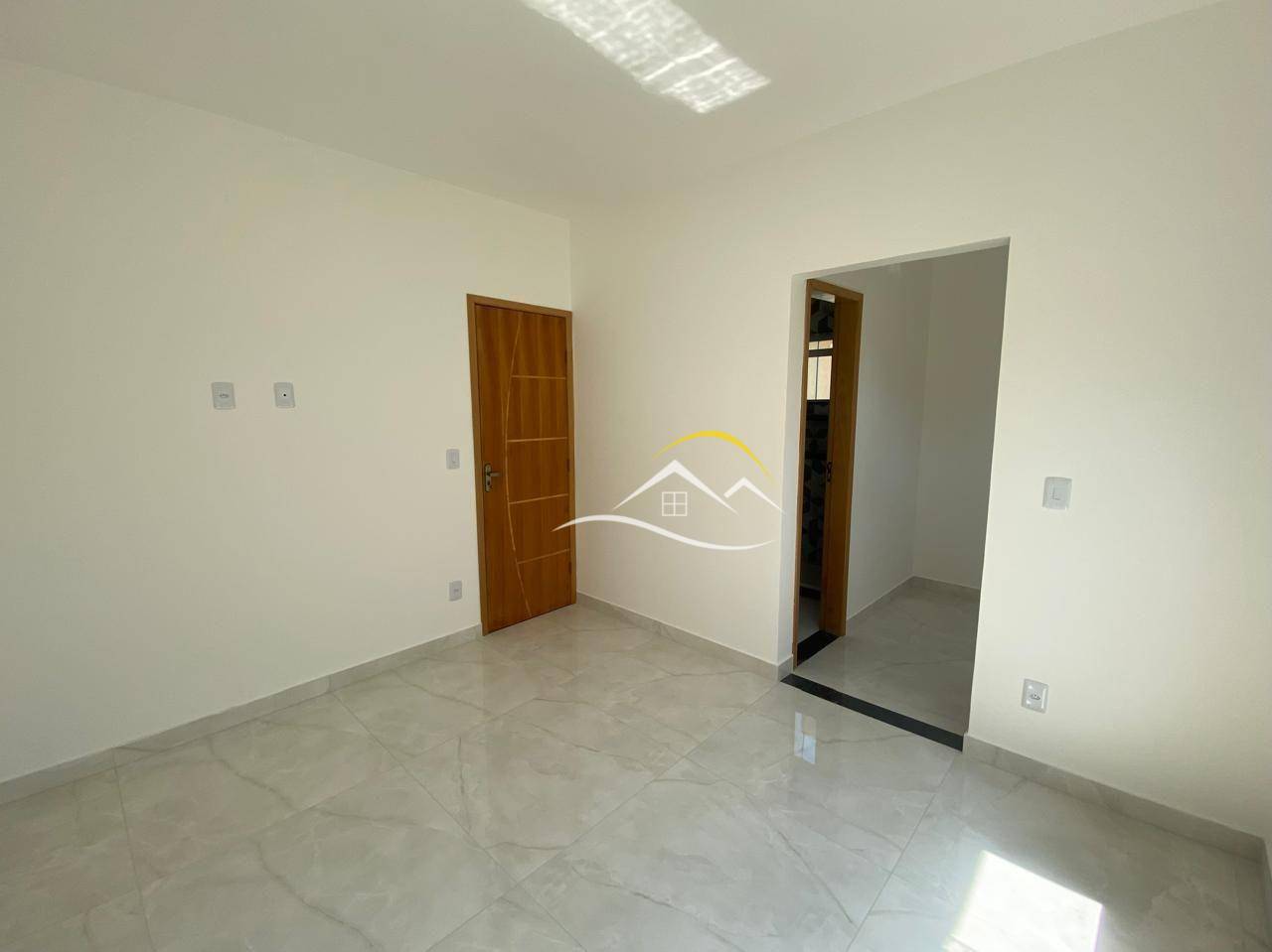 Casa à venda com 2 quartos, 80m² - Foto 6