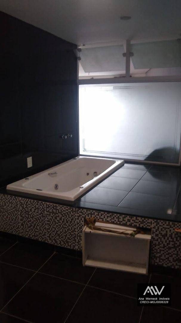 Casa à venda com 5 quartos, 168m² - Foto 29