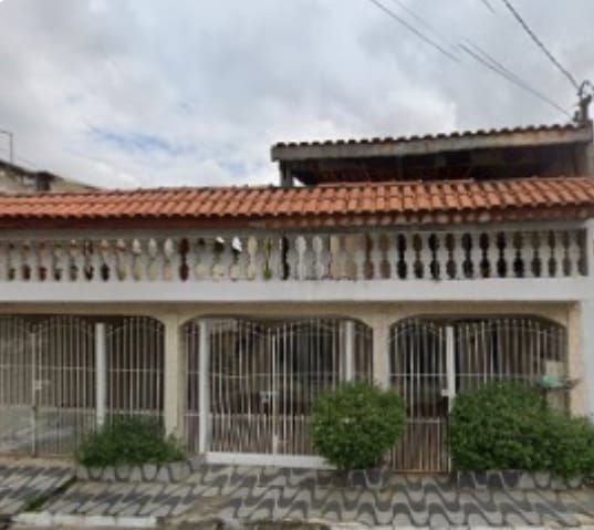 Sobrado à venda com 4 quartos, 230m² - Foto 1