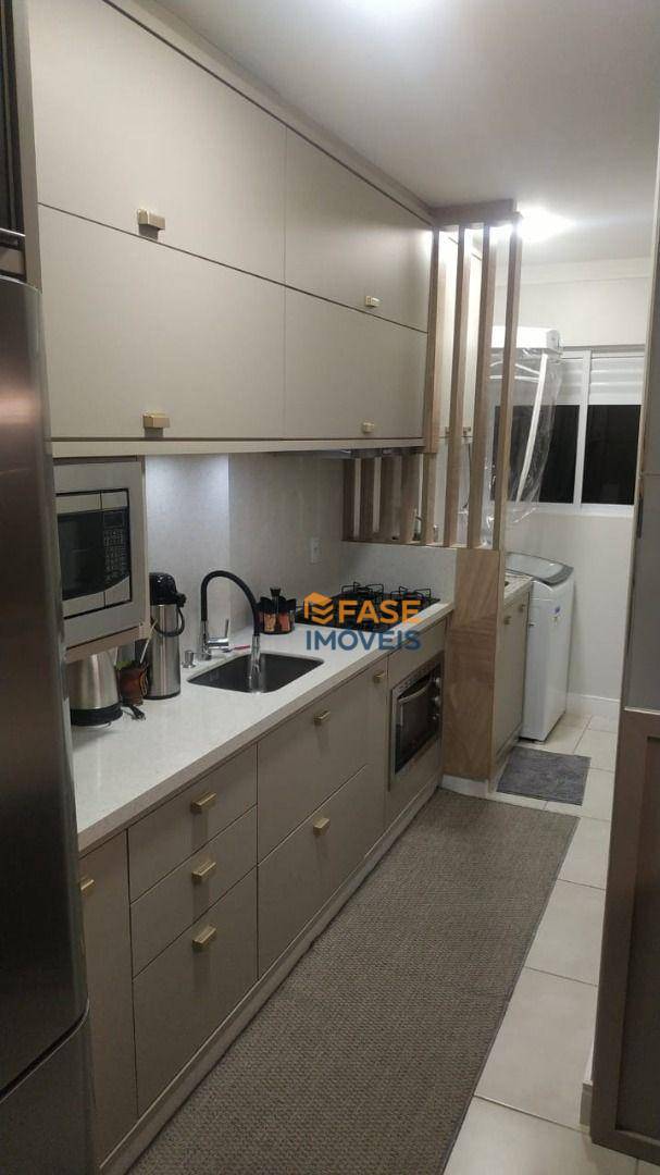 Apartamento à venda com 2 quartos, 66m² - Foto 3