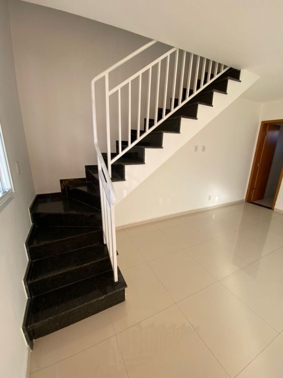 Sobrado à venda com 2 quartos, 67m² - Foto 14