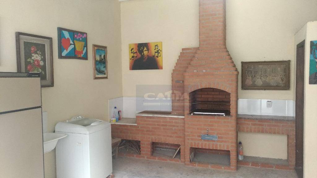 Casa à venda com 4 quartos, 220m² - Foto 19