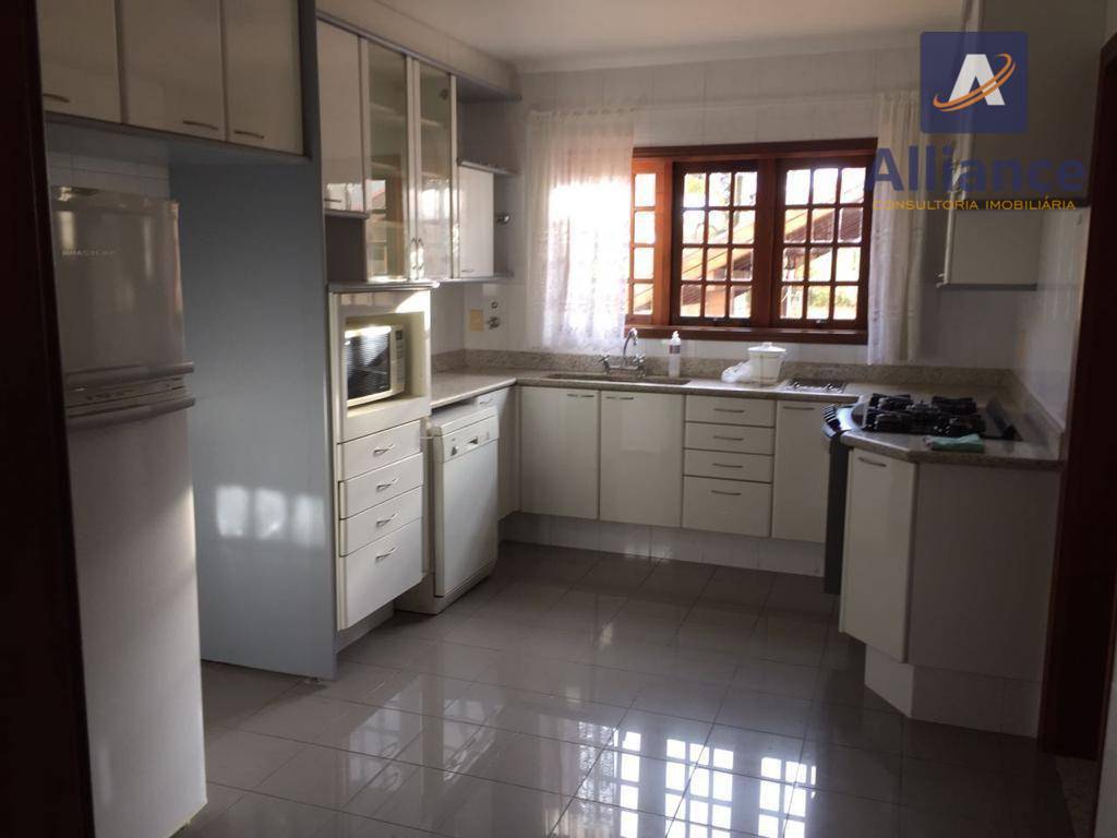 Casa à venda com 6 quartos, 399m² - Foto 4