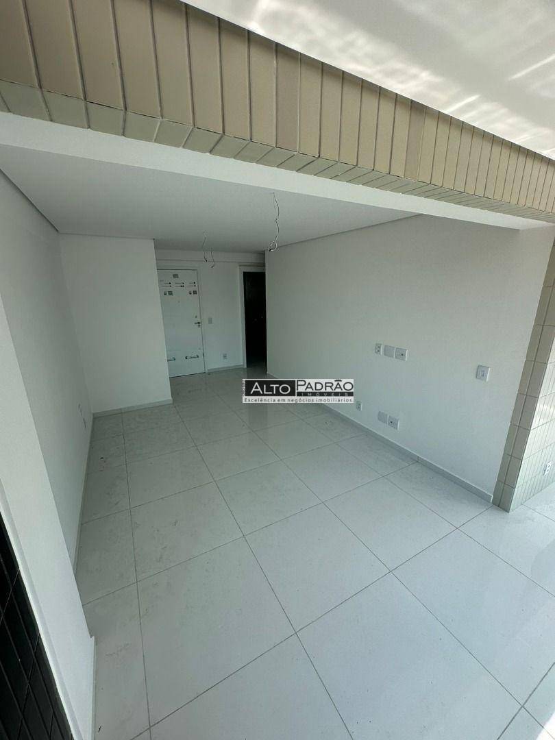 Apartamento à venda com 3 quartos, 83m² - Foto 21