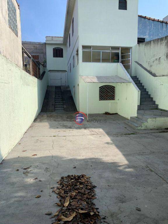 Sobrado à venda com 4 quartos, 232m² - Foto 42