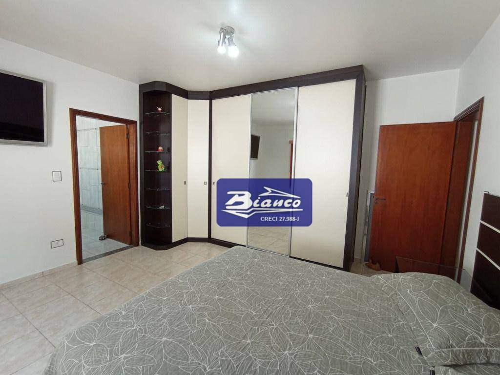 Casa à venda com 3 quartos, 261m² - Foto 30