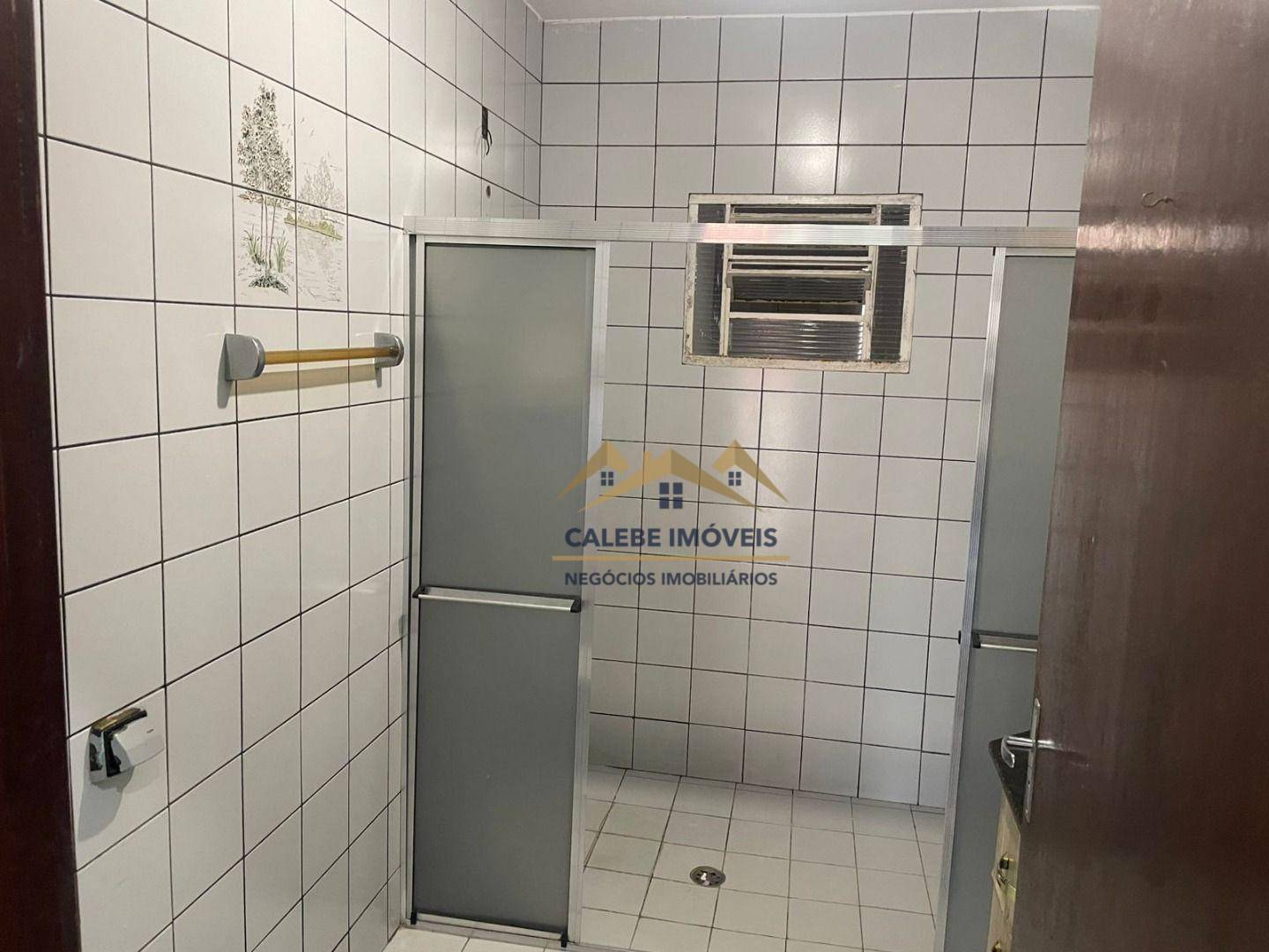 Casa à venda com 3 quartos, 164m² - Foto 3
