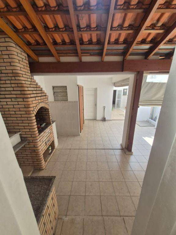 Casa, 3 quartos, 240 m² - Foto 30