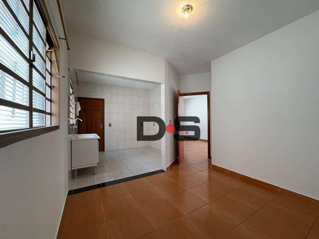 Casa à venda com 4 quartos, 164m² - Foto 5