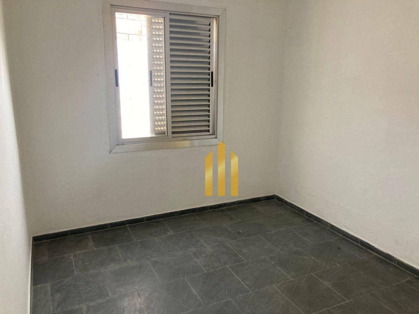 Apartamento para alugar com 1 quarto, 65m² - Foto 2