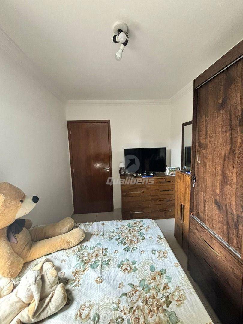 Apartamento para alugar com 2 quartos, 82m² - Foto 8