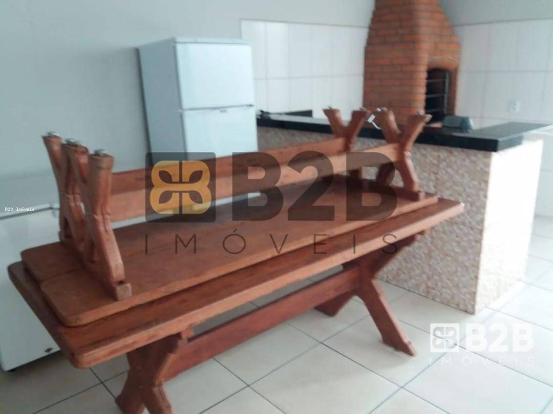 Casa para alugar com 1 quarto, 1m² - Foto 9