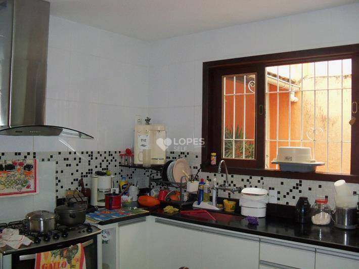 Casa à venda com 5 quartos, 260m² - Foto 24