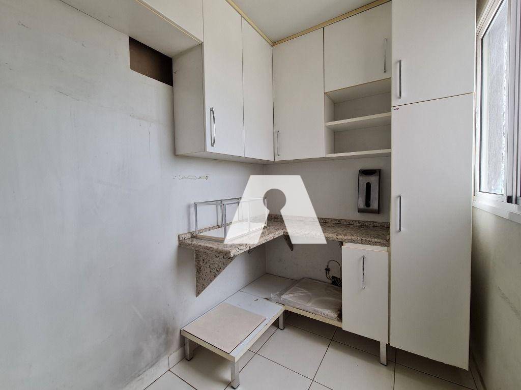 Apartamento para alugar com 3 quartos, 202m² - Foto 20