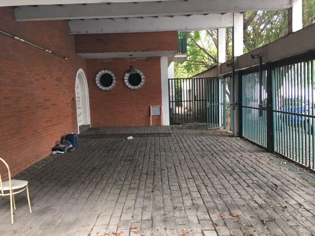 Sobrado à venda com 4 quartos, 600m² - Foto 7