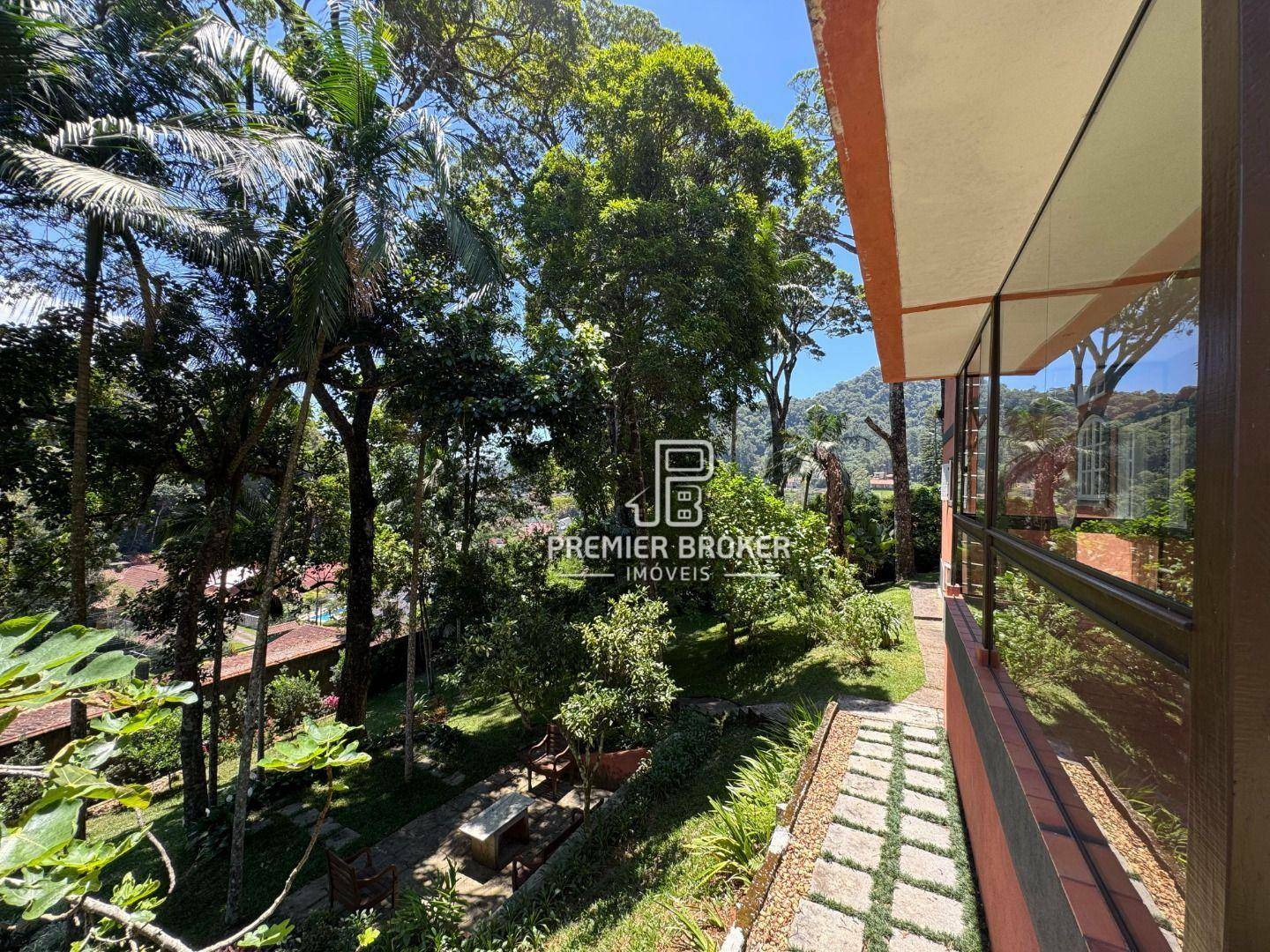Casa de Condomínio à venda com 4 quartos, 245m² - Foto 13