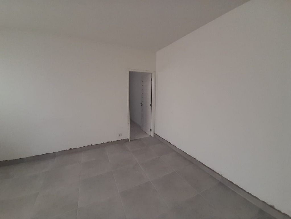 Casa à venda com 1 quarto, 60m² - Foto 4