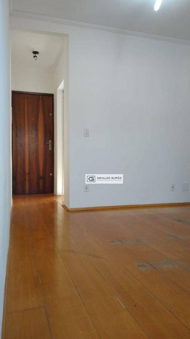 Apartamento à venda com 2 quartos, 46m² - Foto 3