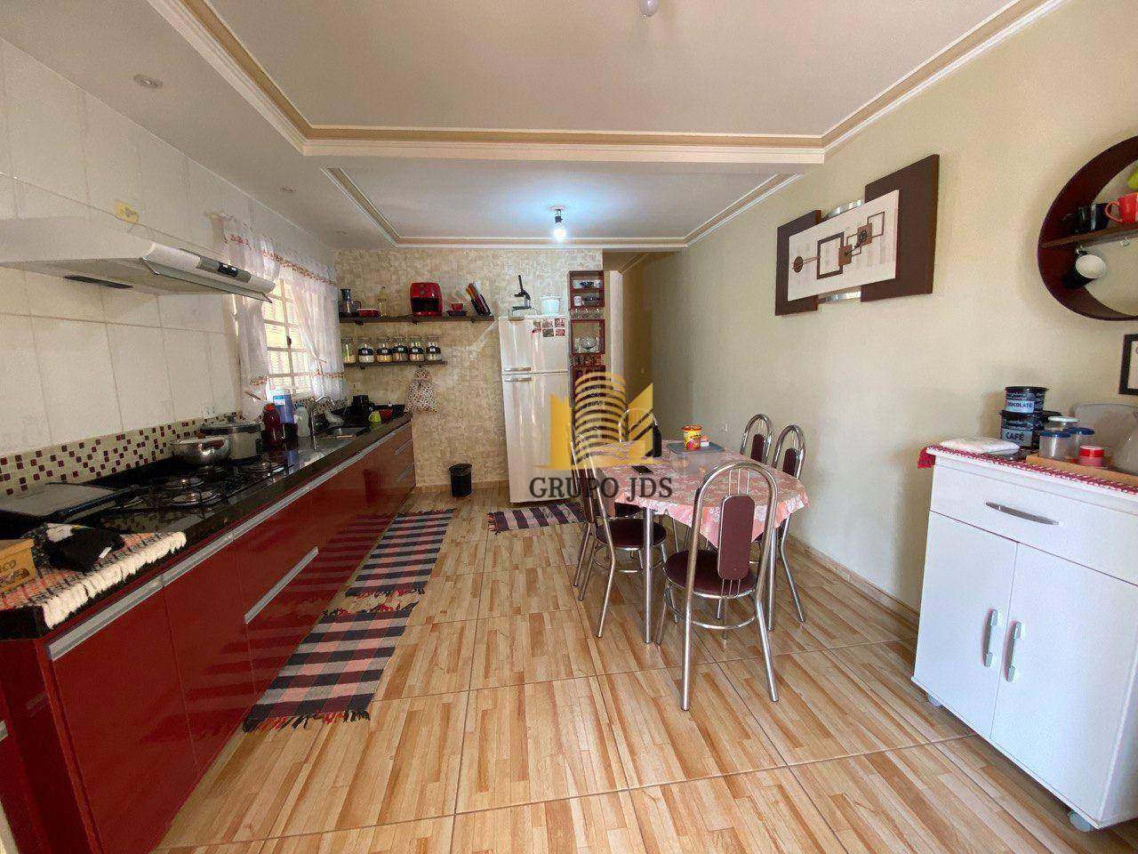 Casa à venda com 2 quartos, 195m² - Foto 6