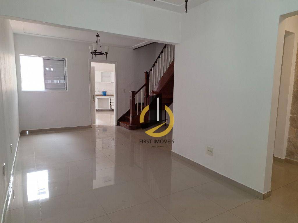 Sobrado à venda com 3 quartos, 150m² - Foto 2